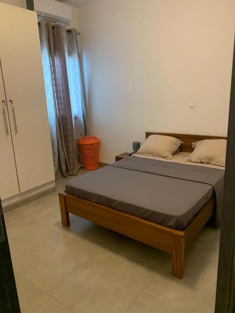 Chic Et Choc 2 Chambres Sicap Dakar